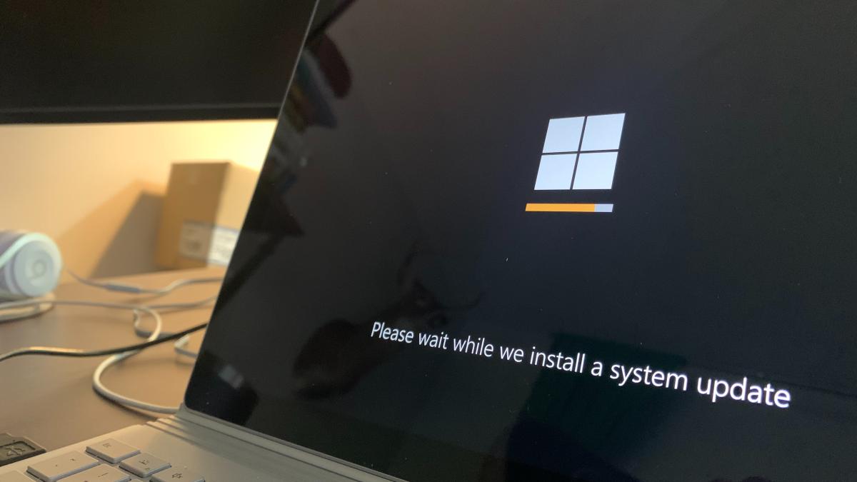 Windows 12 آپدیت رایگان